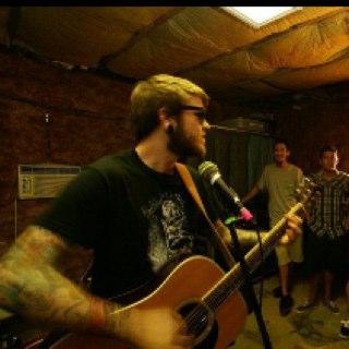 AuthoritySong's profile picture. micro chewbaca of fingers crossed/chemistry noteriety