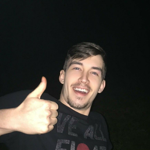 Vlinkedd's profile picture. 