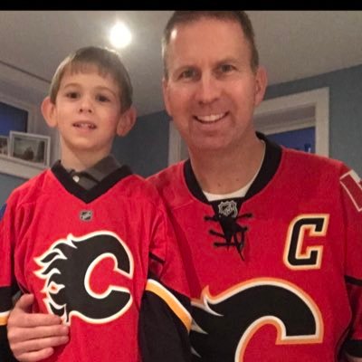 Jr. High Social Studies/French Teacher, sports fanatic, huge fan of the Calgary Flames, Toronto Raptors, Blue Jays and most importantly, a very proud daddy.