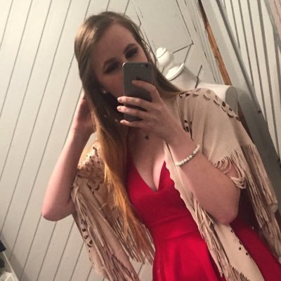 How2Pandacorn's profile picture. 20 yo 🖤 There are two kinds of people in this world… And I don´t like them. 🖤 Live A Little 🖤 or a lot, your choice 🖤