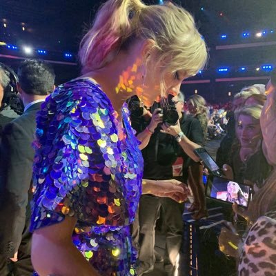repuswifts's profile picture. hold on to the memories, they will hold on to you ✨ speak now, 1989 and reputation tour manchester 👑
