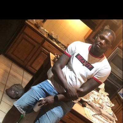 CEO of TRAPSEASON CLOTHINHG Arkansas ⚡️ Texas
