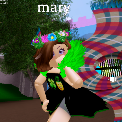 candysweetmary's profile picture. hello guys i play royale high!!🍀🍀🍁
