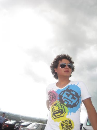 THEAYLO's profile picture. 