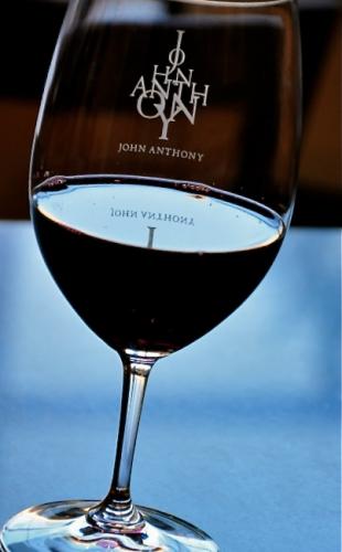 John Anthony Vineyards
tasting lounge
day / night
1440 first street
napa ca 94559