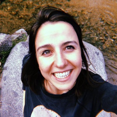 janetmelano's profile picture. Chica de pueblo, nací en Pozo del Molle. Comunicadora Social y Periodista por la @UNVM. Locutora nacional por el @cupeduar @iserdigital . Inquieta. Nado 🏊🏼‍♀️