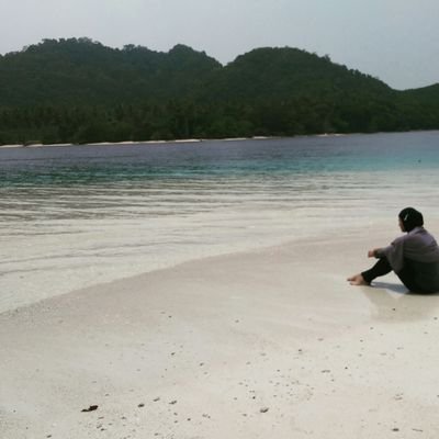 rimawarii's profile picture. 👷 | Not really a good person | Akun sambat