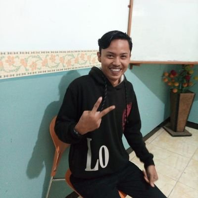 Faisal88072323's profile picture. suara kicauan burung yang merdu..