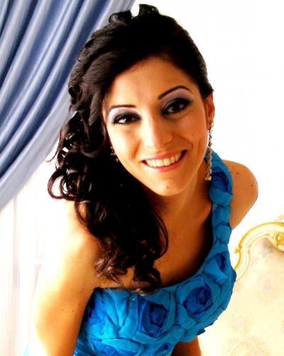 an orthodontist who always believes that 
The sole meaning of life is to serve humanity...spread the Love , share and Care