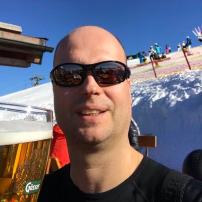 Medeeigenaar van @Lillyszuidlaren en https://t.co/ybV5keWhET Levensgenieter! fan van Fc Groningen🚜 & Engels voetbal! Brentford Fc 🐝in het bijzonder