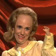 ermamerget's profile picture. Back on twitter for the kardashian drama 💁🏼‍♀️