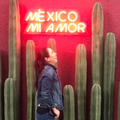 MUQUIRA's profile picture. showbizz passionate/ survivor / animal lover Somos lo que pensamos...