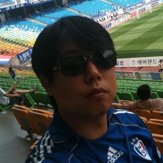 DDaegyu's profile picture. 이래도 한 세상 저래도 한 세상 내가 못할게 뭐가 있겠느냐 바람따라 구름따라 세상 이치대로 흘러갈 뿐이다
