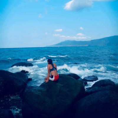 karell_ramones's profile picture. be fearless👻😉👅