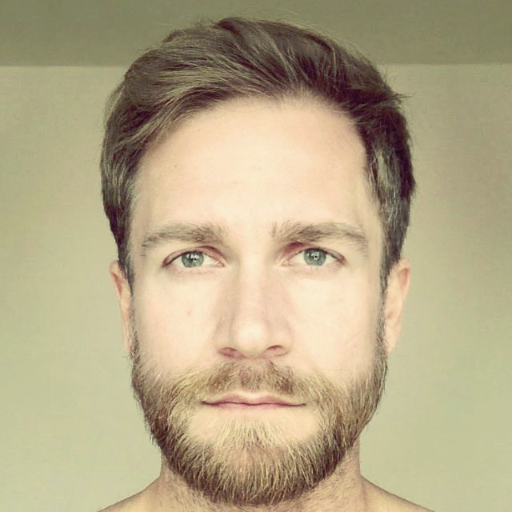 dirk_petzold's profile picture. Graphic designer and founder of WE AND THE COLOR (@weandthecolor), an award-winning online magazine featuring the very best from various creative fields.