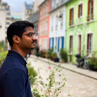 Deep learning engineer, machine learning skills. Tech nerd.