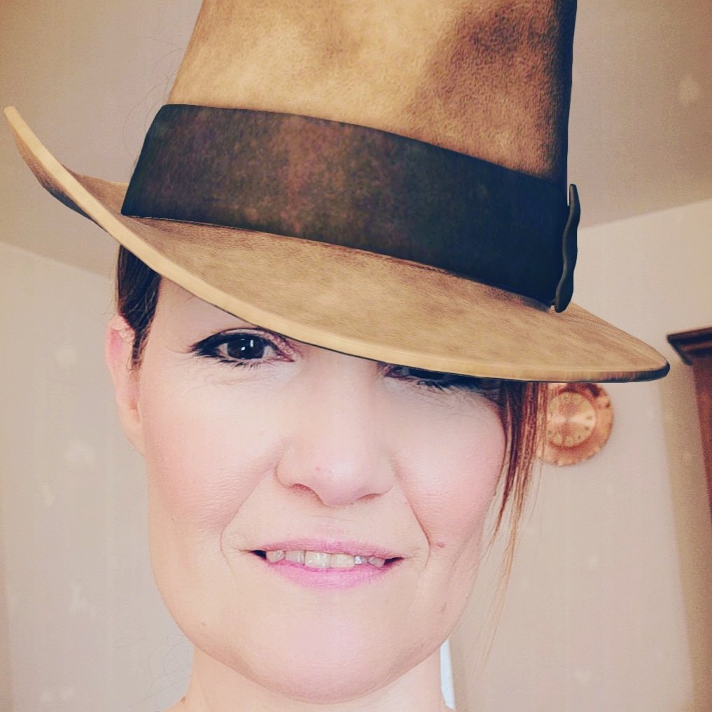 Tifloga's profile picture. 