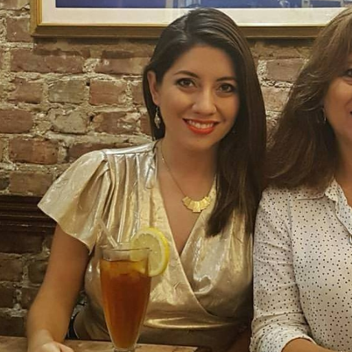 AdrianaBayona21's profile picture. Display what you love 🍃
#producción #televisión #radio #newmedia #transmedia #medios #comunicación Agradecida con Dios