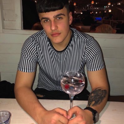 SmyliieLewis's profile picture. 