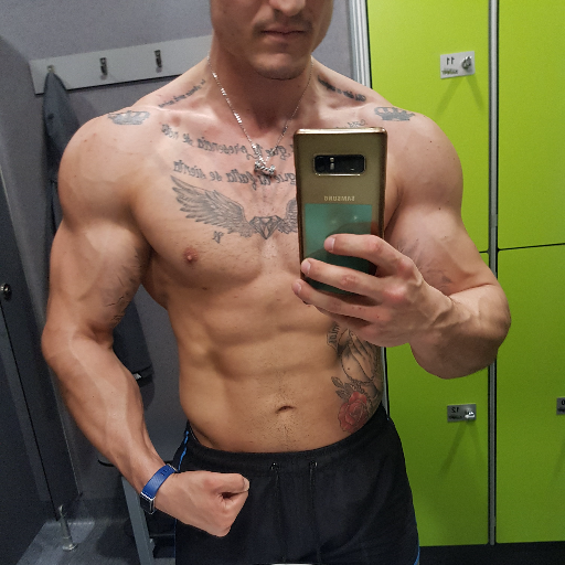 SaanchezJavii's profile picture. Entrenador personal de la ifbb, entrenador de fútbol nivel 1 y cursando nivel 2, monitor de gimnasio y asesor en nutrición y dietética deportiva