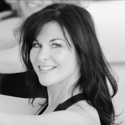 NJ + NYC Bar Method studio owner, occasional rock diva⚡️, easter egg painter