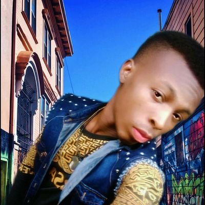 Am a music artist,singer,rapper and song writer,am a citizen of Ghana/Nigeria I can sing and rap with Ghana language call(Twi)& English,sign me, +2348109673380.