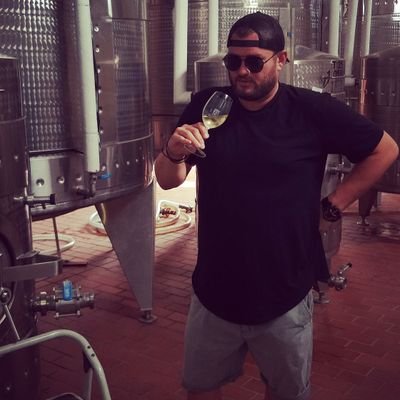 Owner proprietor #inevitablewines
https://t.co/Yd4QbyMeyM…
#LimitedProduction #Wine #Stellenbosch #Chardonnay #SouthAfrica