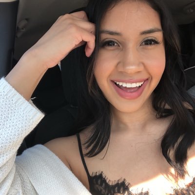 jasmine_j16's profile picture. life goes on ✌🏼