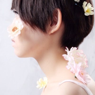 莉音さんの分身 こちらからフォロー差し上げてないのは私がコミュ障で私ごときの日常に皆様は興味を持たれないに違いないというビビりからですのでフォローお気軽にどうぞ 基本的にリアルで顔合わせたことがある方限定 合わない人は外してね