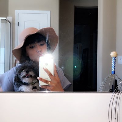 elliejeanne__'s profile picture. 