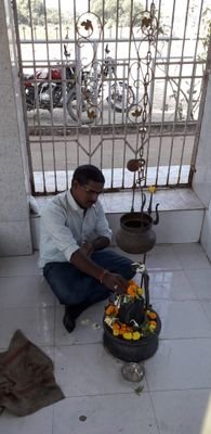 ChwkidarR's profile picture. I Am Serious