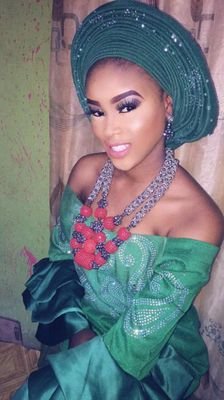 HeywhyOfficial1's profile picture. 