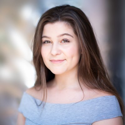 lauraa_mugford's profile picture. 21. Actress & people pleaser. Costume designer. Dabbling YouTuber. UOC Triple Threat ‘19.