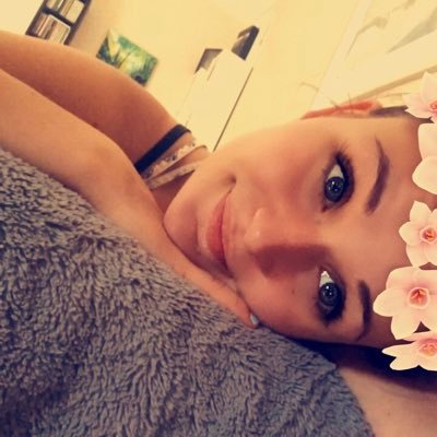 Instagram : elloisee_