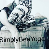 Sarah Brent - @simplybeeyoga07 Twitter Profile Photo