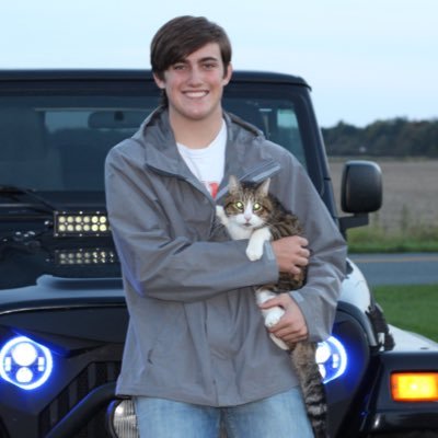 Taytobaggins7's profile picture. 