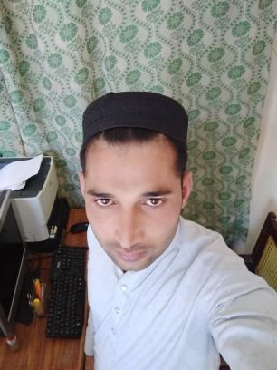 Muhamma76050487's profile picture. Laboratory technician