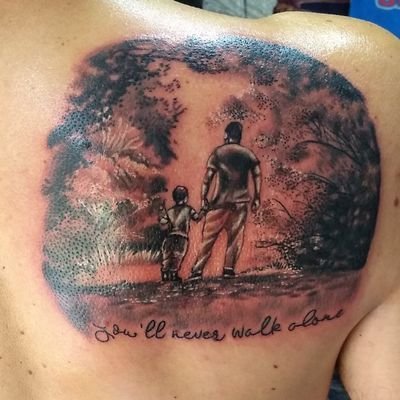 colo Colino por amor y herencia, padre jugoso y bueno pa la talla, amo a mi hijo lo mas importante q tengo en mi vida, amante del surf y del futbol.