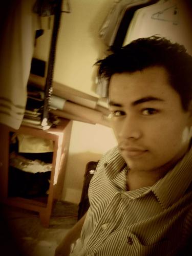 Viiicktorrrr's profile picture. soi sencillo alegre y listo pa la pachanga 
y siempre andamos al 100