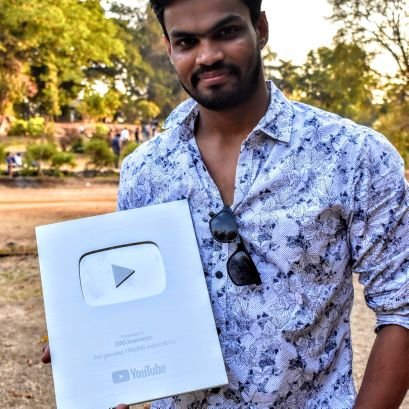 YouTuber, Travel Vlogger (954K+ subs). More than 200Million views 😍