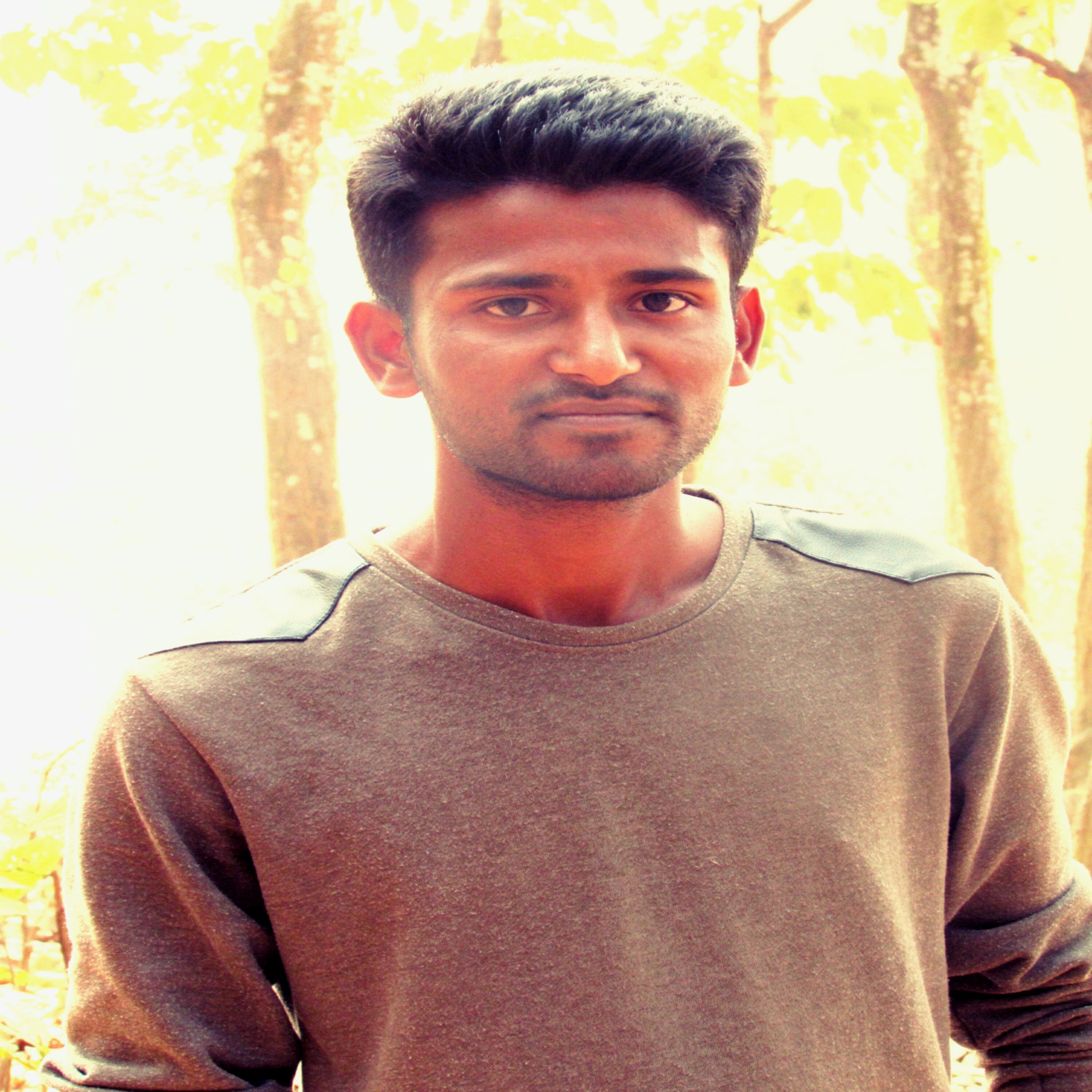 আমি দলকানা  মুজিব সৈনিক।
  
সাংঘটনিক-সম্পাদক
ময়মনসিংহ জেলা শাখা, 
বাংলাদেশ আওয়ামী তরুনলীগ।