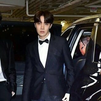 Futura esposa de Hoseok aunque el no este enterado..