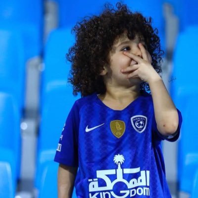 - حدثوني عن الفخر والإنتماء والشموخ ، اُحدثكم عن وطني الذي اتُخذ القرآن دستوراً له اللهُم أدِم نعمة الأمنّ والأمان🇸🇦
