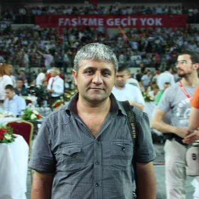 Araştırmacı-Gazeteci-Yazar. 

RT'ler onayladığım anlamına gelmez.