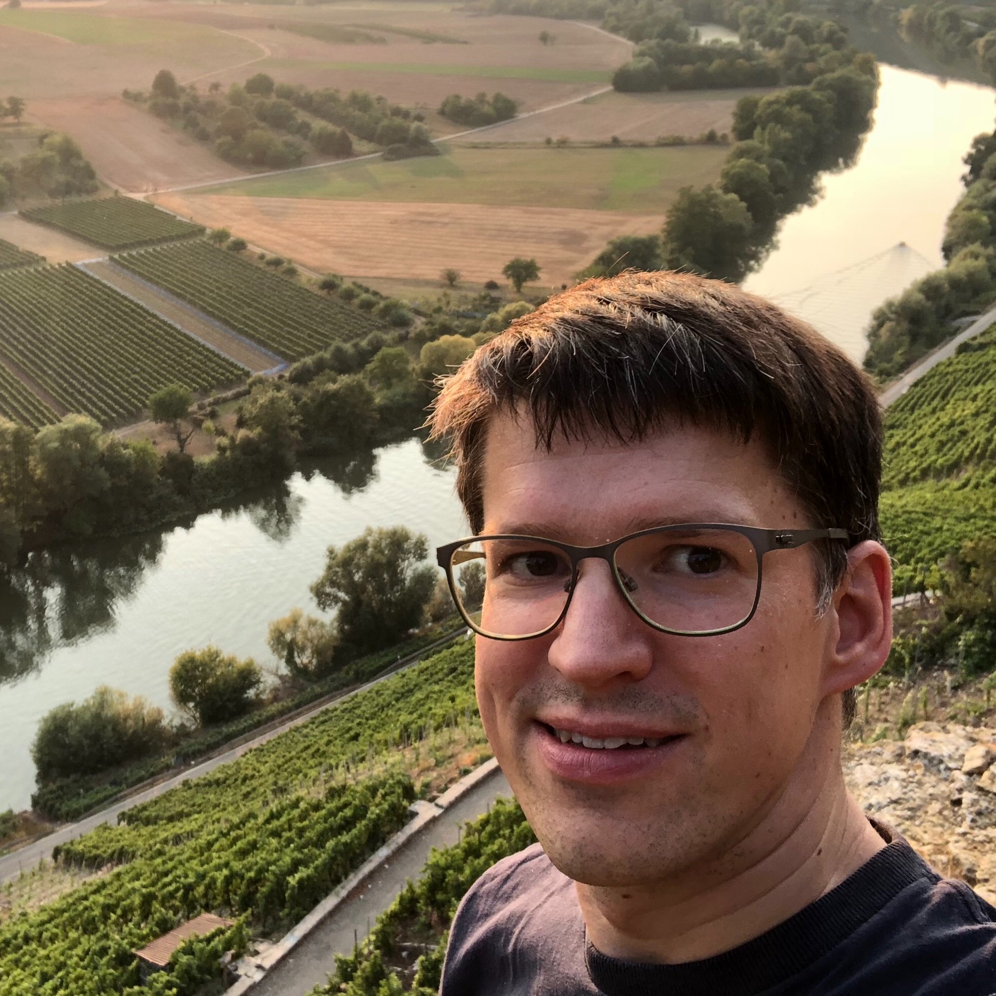 TimoCloudDev's profile picture. DevOps Ingenieur, Apple Fanboy
