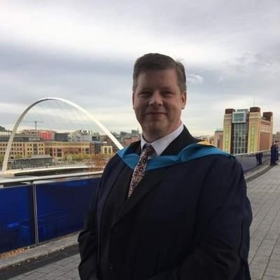 BSc (Honours) Computing and IT. Husband and Dad to 2 Girls. @OpenUniversity @NorthumbriaNHS @NUFC @SwimTechNcstle
