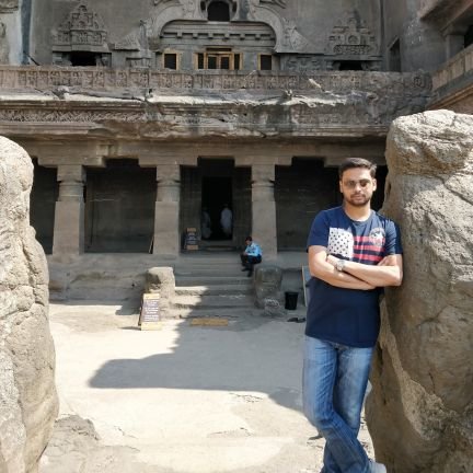 Nationalist š®š³,
Non-Leftist,
Barodian
and
An unapologetic hindu