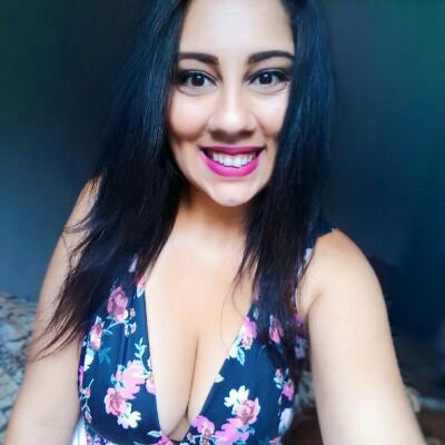 Sou feita de carne, mas tenho de viver como se fôsse de ferro.