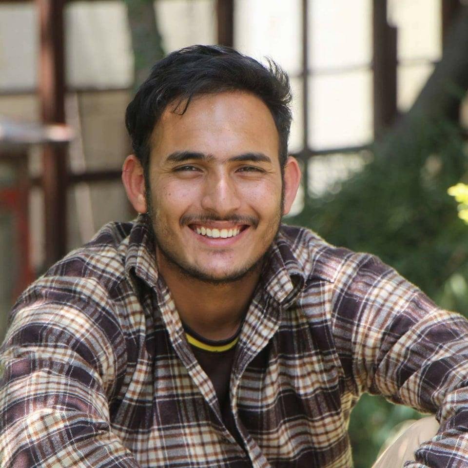 Aashish24943578's profile picture. management student 
Passonate about :  business, nature, adventure and animals 
Hobbies: swimming, travelling, movies, music , reading ....