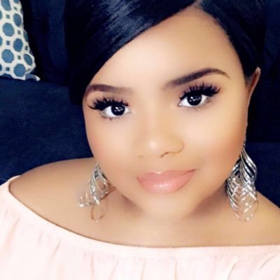 QueenDollFacee's profile picture. Elohim🙏🏾. Wife👰🏽. Beauty YouTuber💄🎥